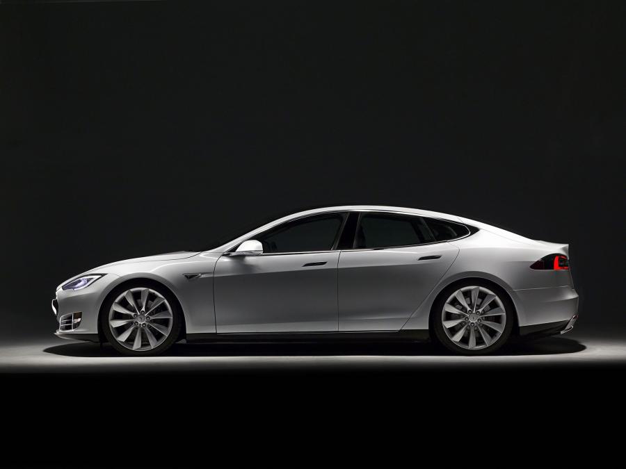  Tesla Model S 2012 года  (фото 68 из 88)